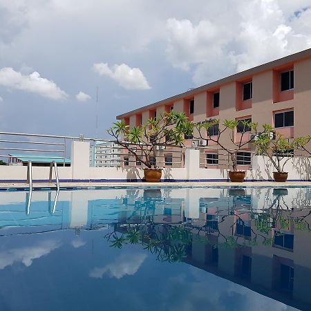 K.S.Pavilion Hotel Nakhonratchasima Exteriör bild