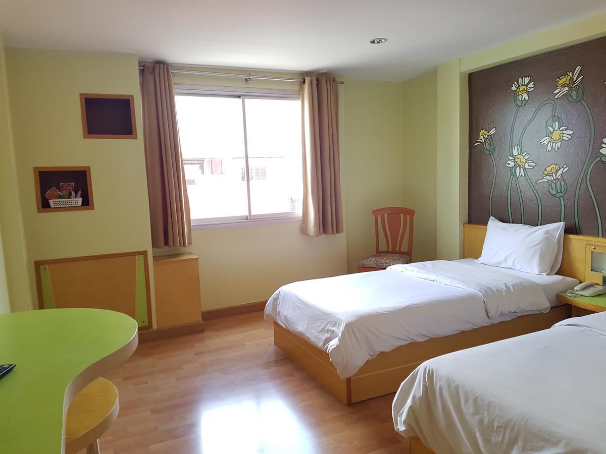 K.S.Pavilion Hotel Nakhonratchasima Exteriör bild