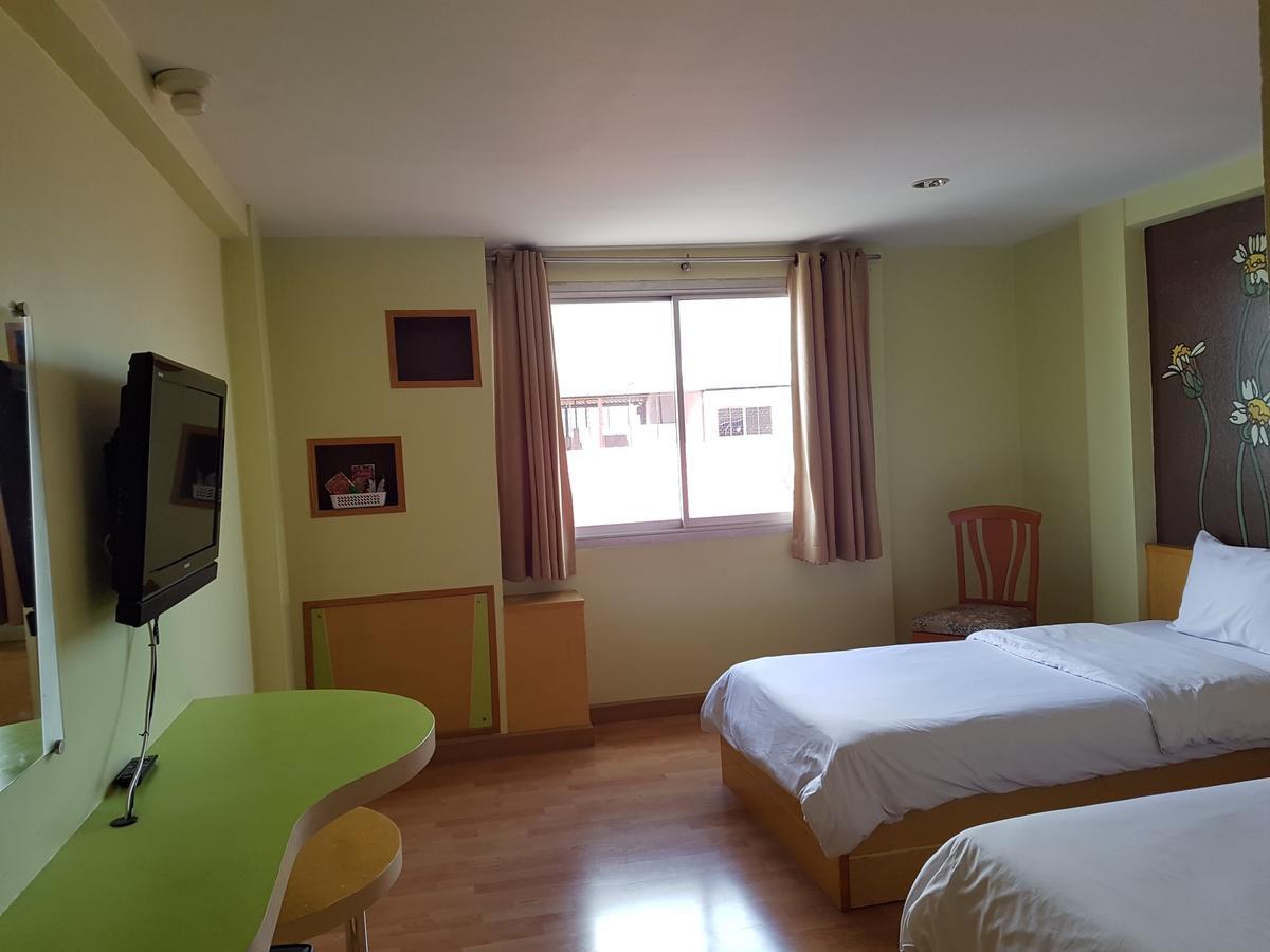 K.S.Pavilion Hotel Nakhonratchasima Exteriör bild