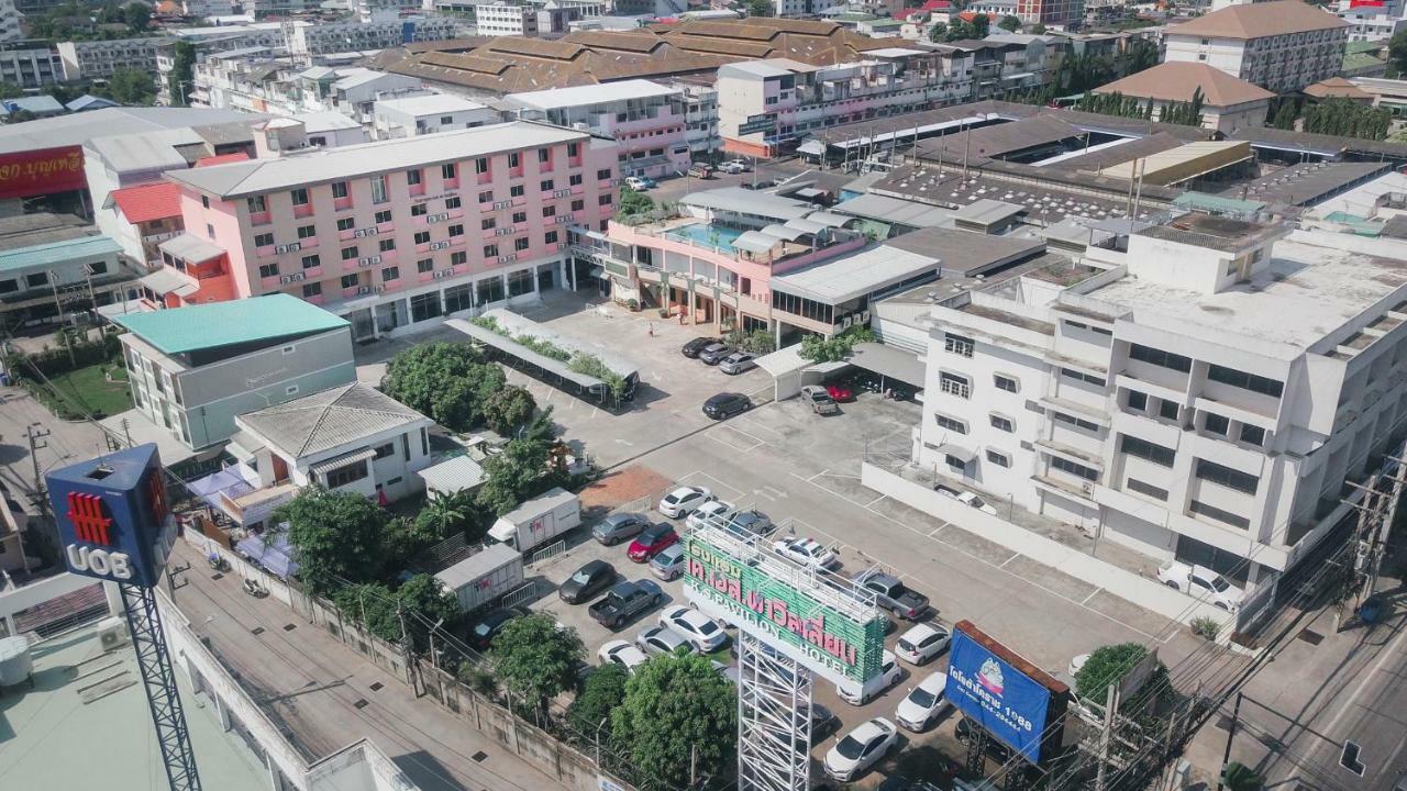 K.S.Pavilion Hotel Nakhonratchasima Exteriör bild