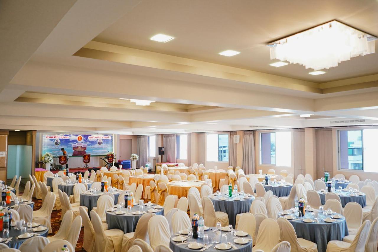 K.S.Pavilion Hotel Nakhonratchasima Exteriör bild