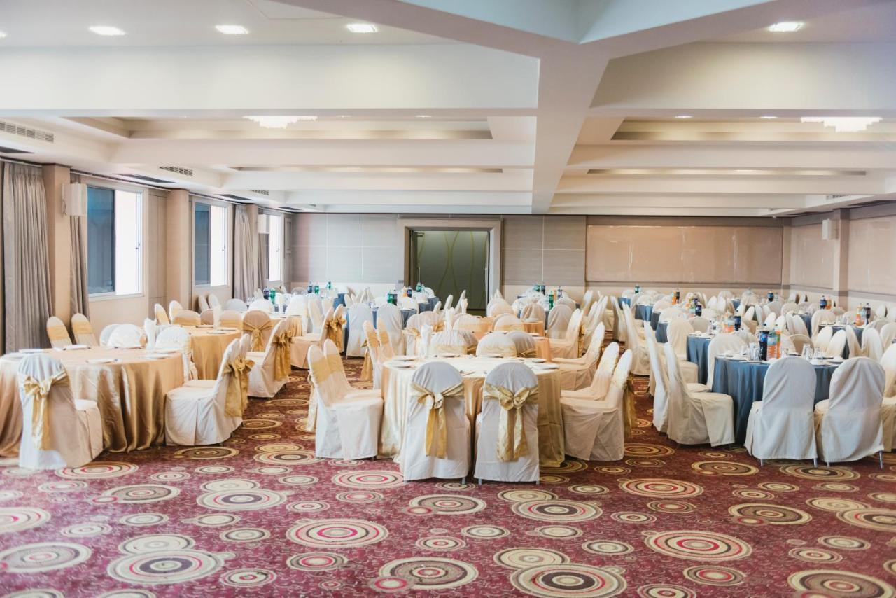K.S.Pavilion Hotel Nakhonratchasima Exteriör bild